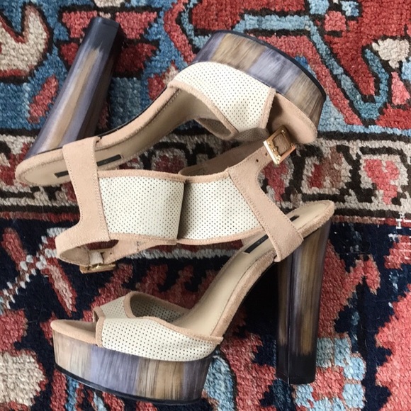 *NWOT* Fits Beautifully Block Heels. *NEVER WORN* - Picture 2 of 10